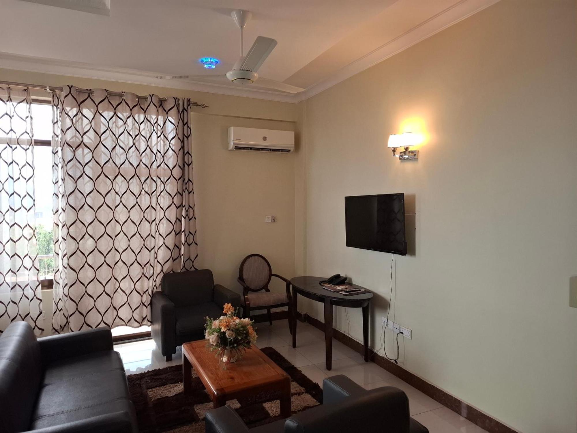 Morogoro Flomi Hotel מראה חיצוני תמונה
